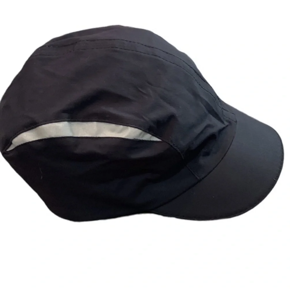 Under‎ Armor Youth Cap Black and Gray Adjustable